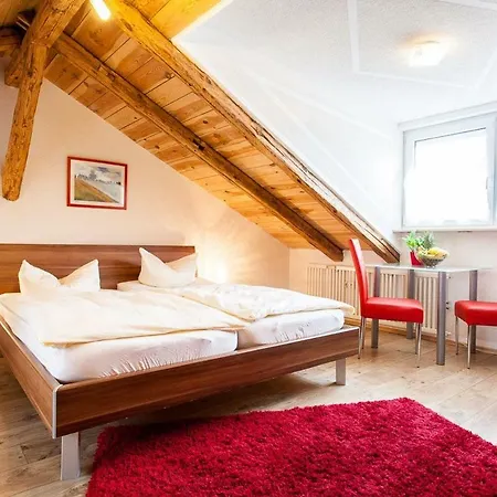 Zum Rednitzgrund 3*